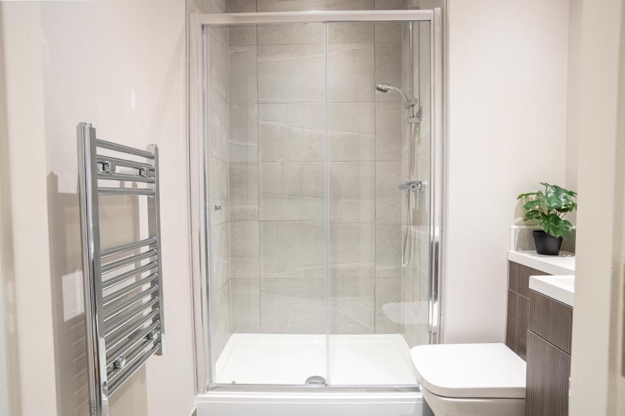 Elegant 1 Bedroom Apartments View & Parking By Opulent Sunderland (Tyne and Wear) Exterior photo